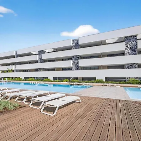 Vista Luxury * Lagos